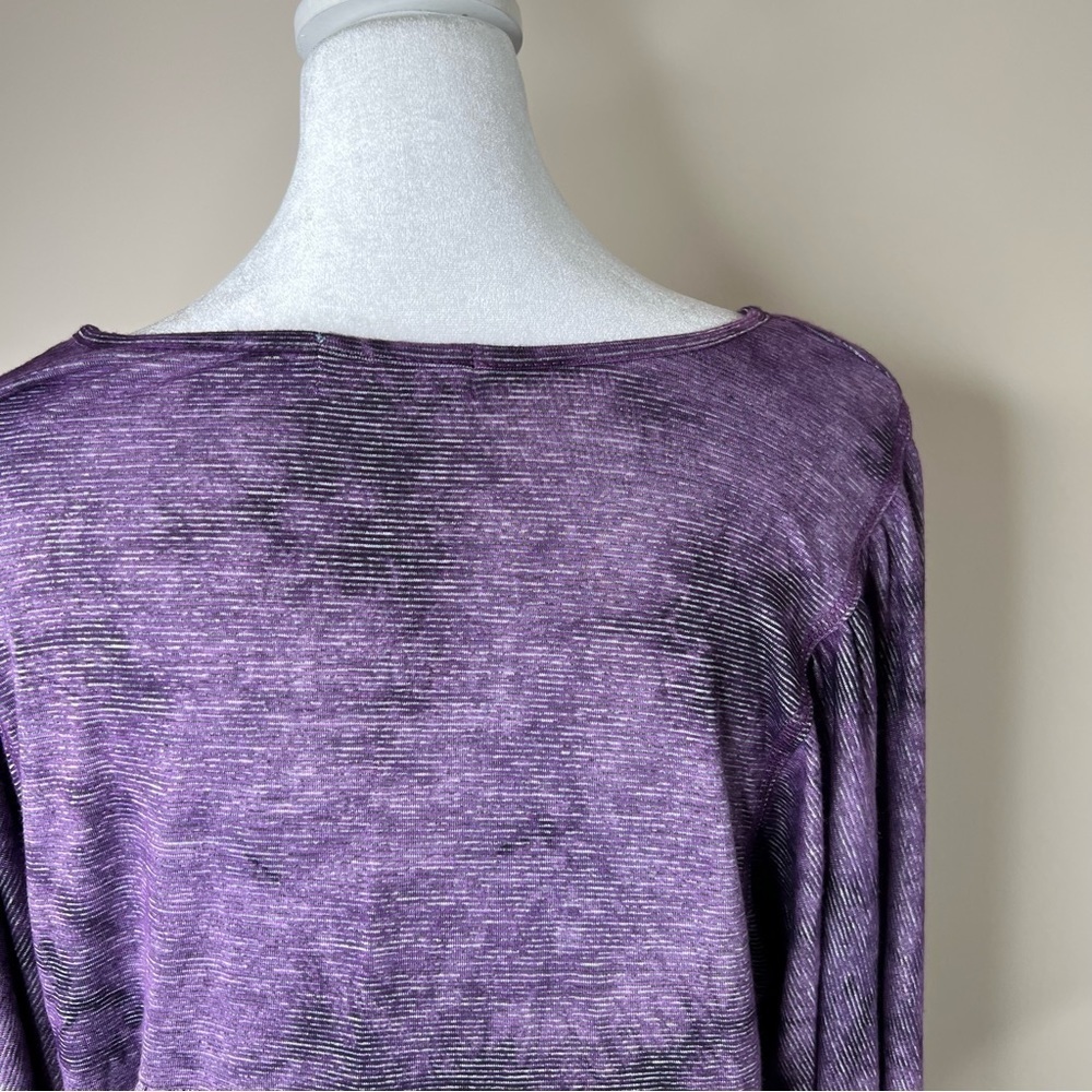 Unity World Wear top - Picture 7 of 13